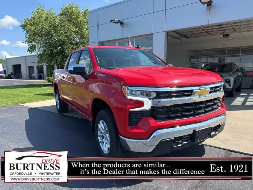 2026 Chevrolet Silverado 1500 LT photo 1