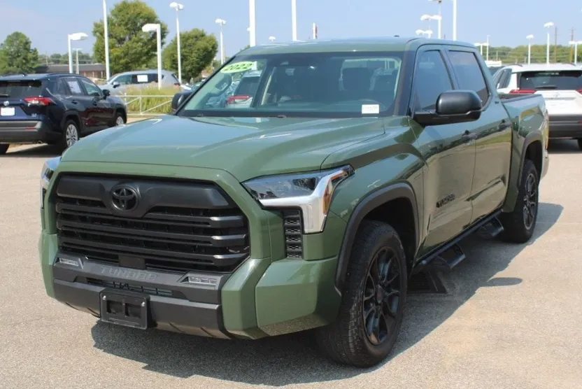 2022 Toyota Tundra SR5 photo 1