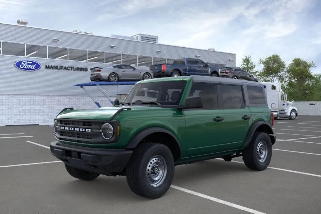 2025 Ford Bronco Base photo 1