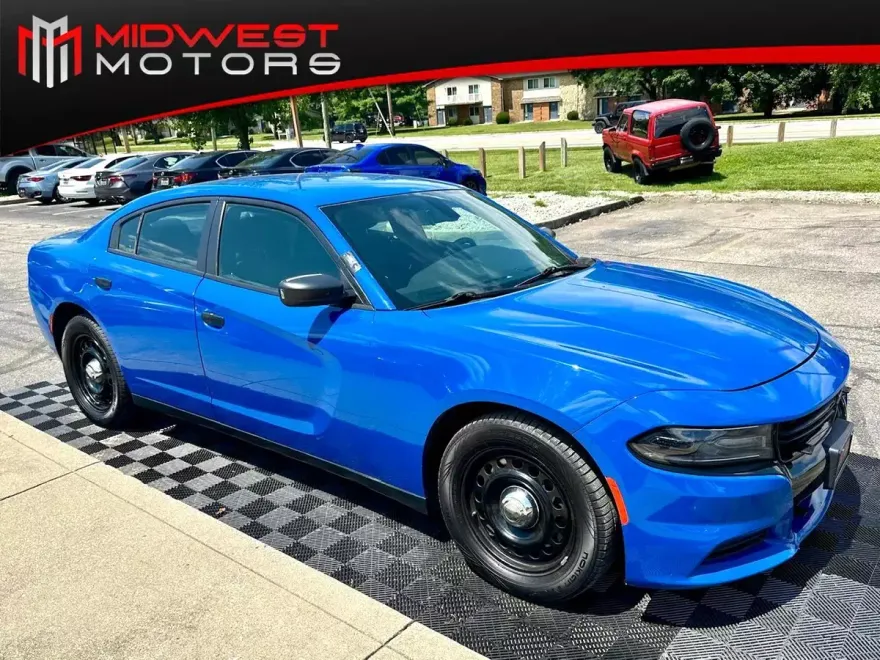 2017 Dodge Charger AWD photo 1