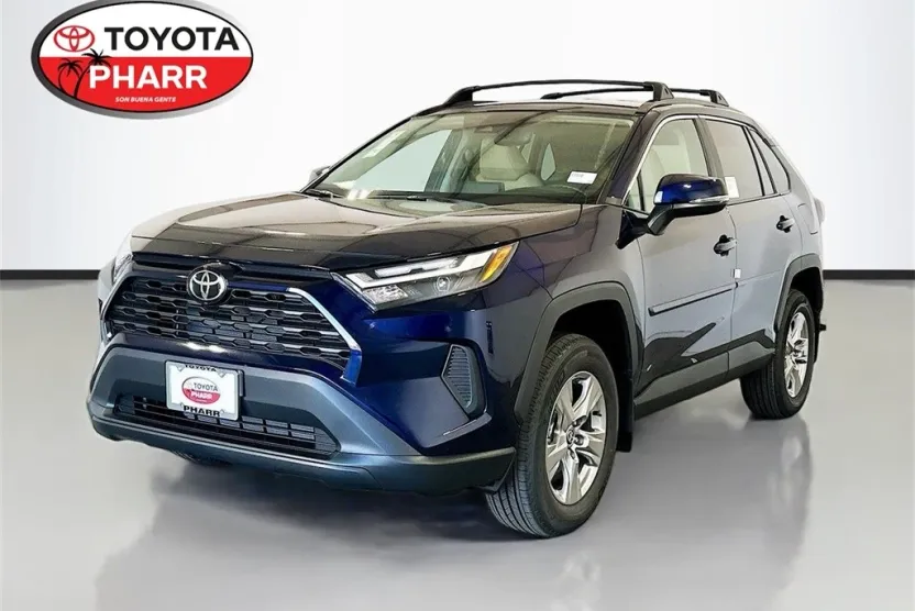 2025 Toyota RAV4 XLE photo 1