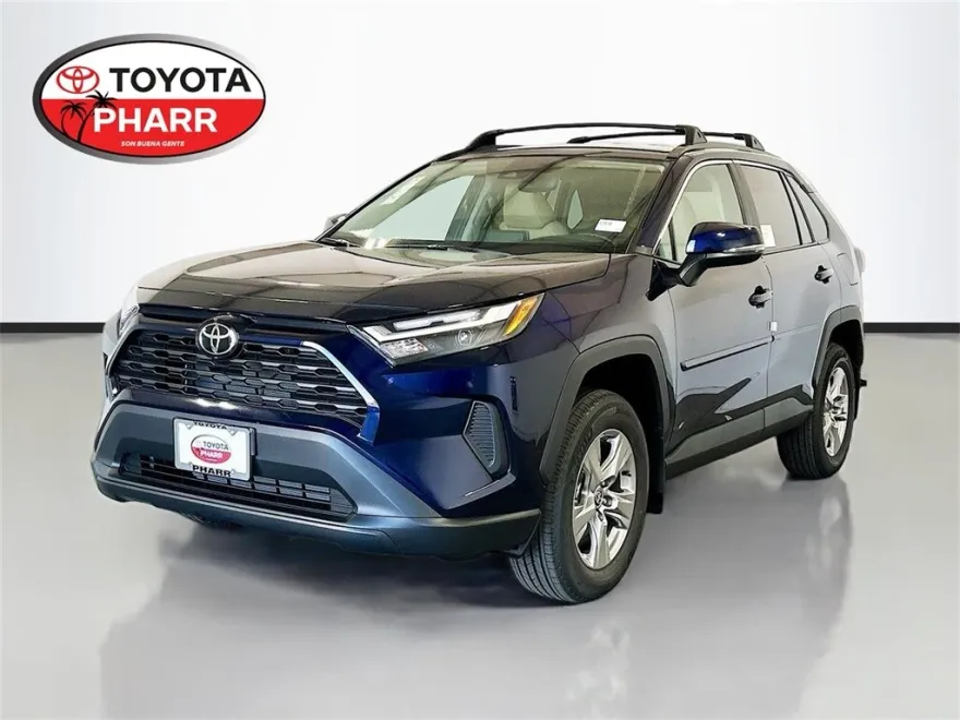 2025 Toyota RAV4 XLE photo 1