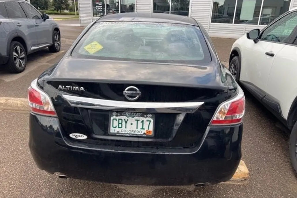 2015 Nissan Altima 2.5 photo 1