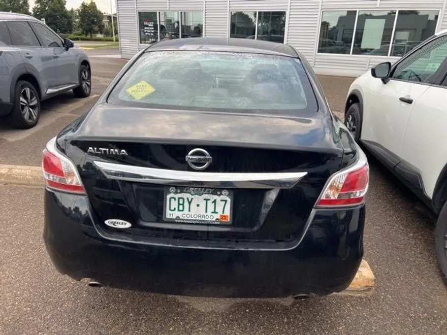 2015 Nissan Altima 2.5 photo 1