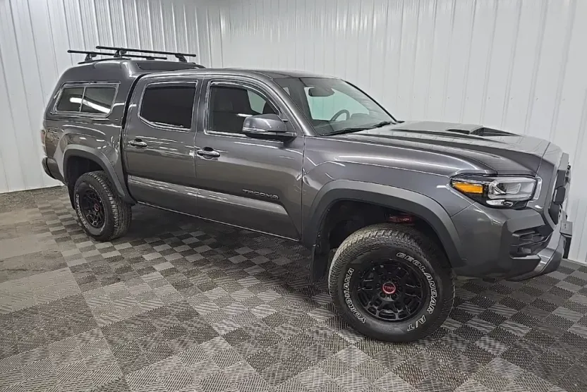 2023 Toyota Tacoma TRD Pro V6 photo 1