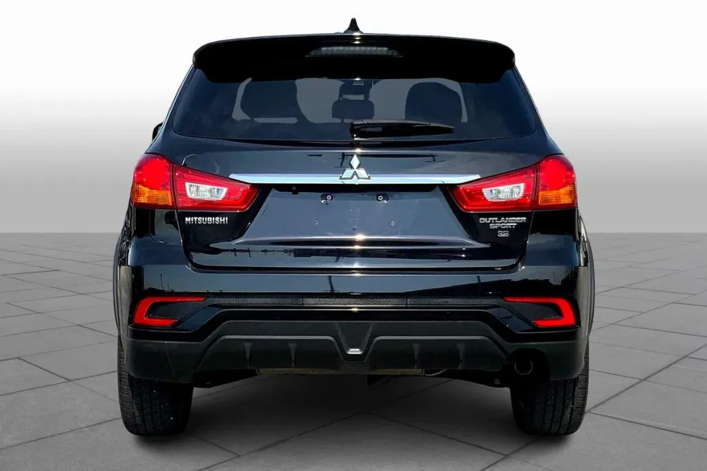 2018 Mitsubishi Outlander Sport SE photo 1