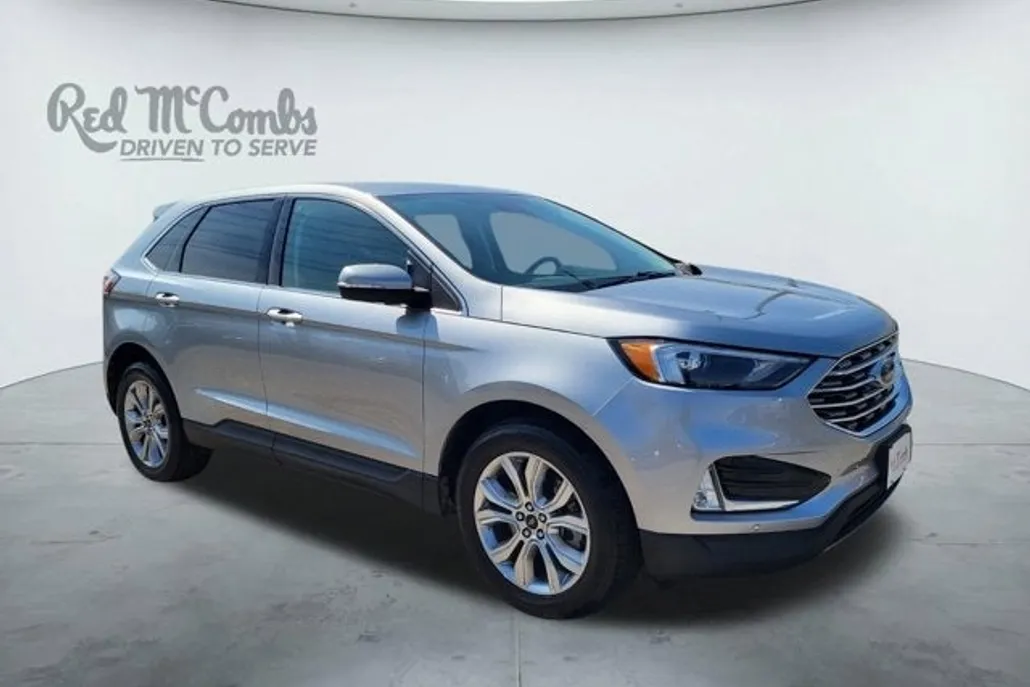 2024 Ford Edge Titanium photo 1
