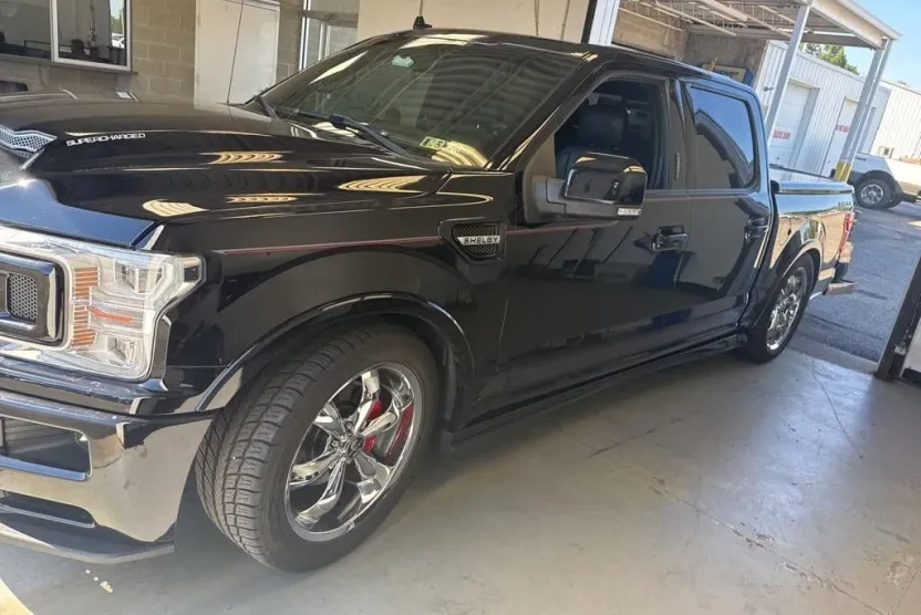 2018 Ford F-150 Lariat photo 1