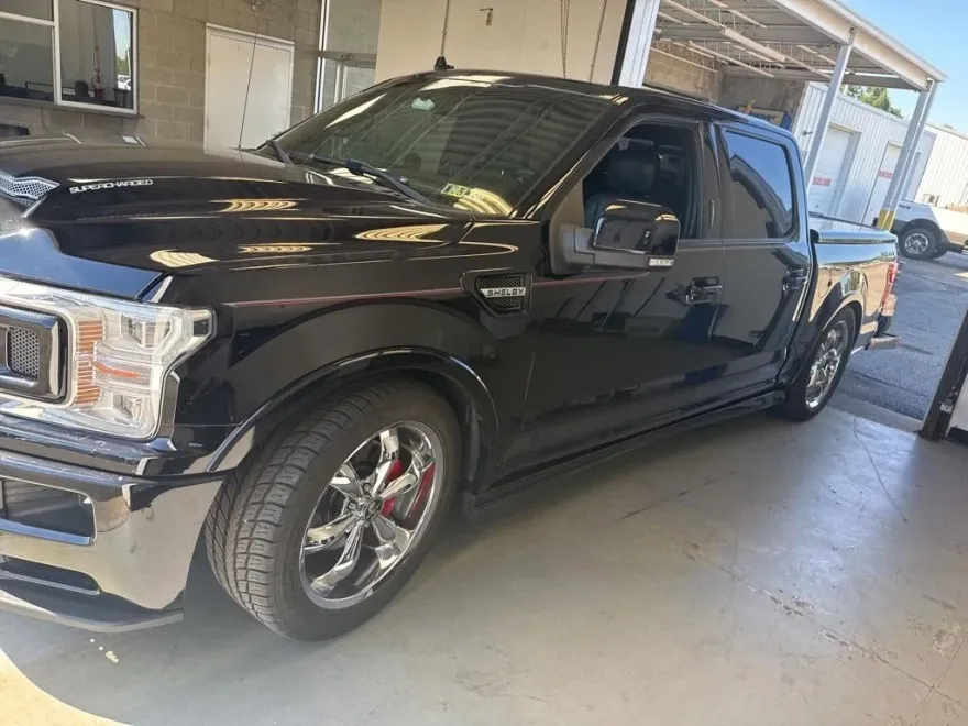 2018 Ford F-150 Lariat photo 1