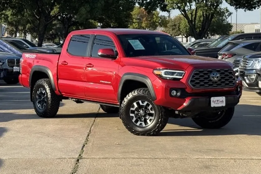 2023 Toyota Tacoma 4x4 TRD photo 1
