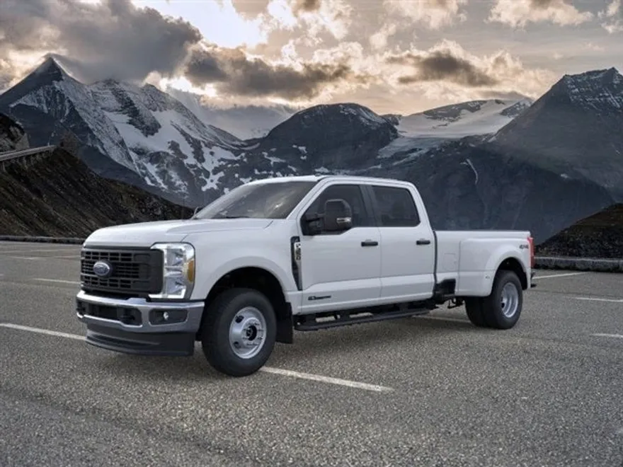 2025 Ford F-350 photo 1