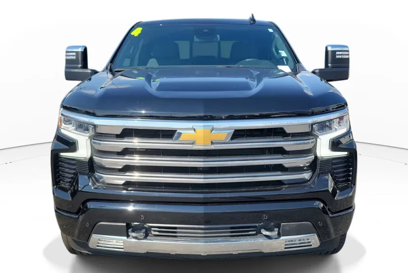 2024 Chevrolet Silverado 1500 High Country photo 1