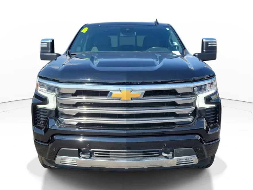 2024 Chevrolet Silverado 1500 High Country photo 1