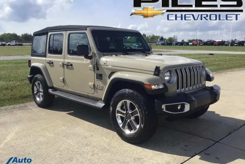 2022 Jeep Wrangler Unlimited Sahara photo 1