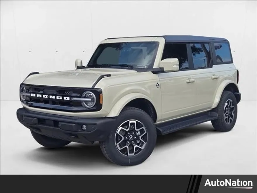 2025 Ford Bronco Outer Banks photo 1
