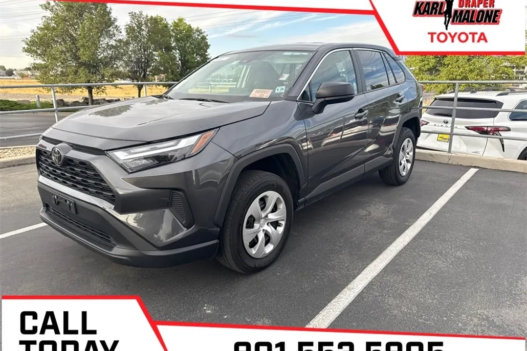 2024 Toyota RAV4 LE photo 1