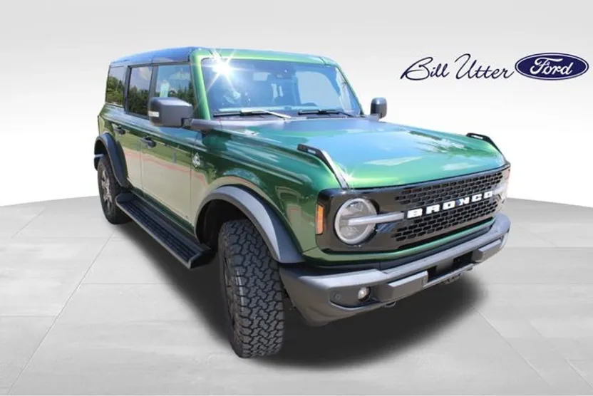 2025 Ford Bronco Outer Banks photo 1