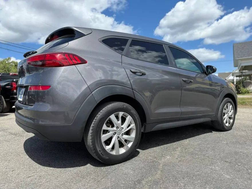 2020 Hyundai Tucson SE photo 1