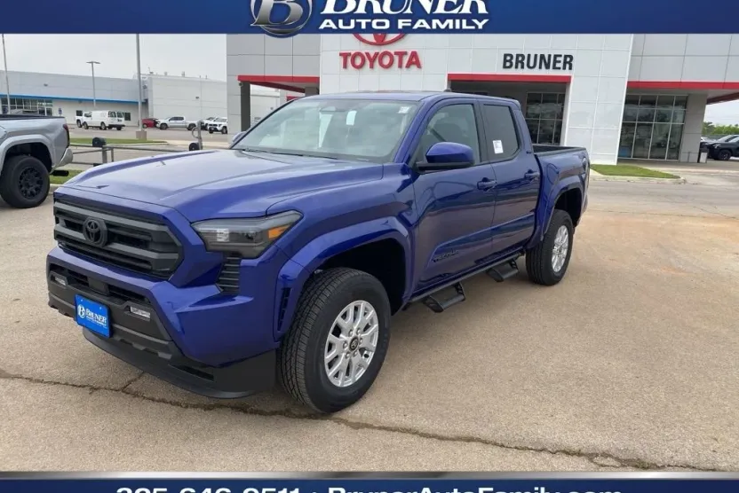 2025 Toyota Tacoma SR5 photo 1