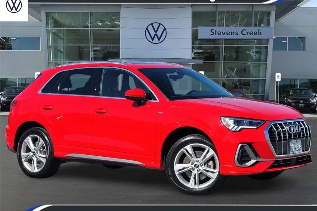 2022 Audi Q3 Premium Plus S line photo 1