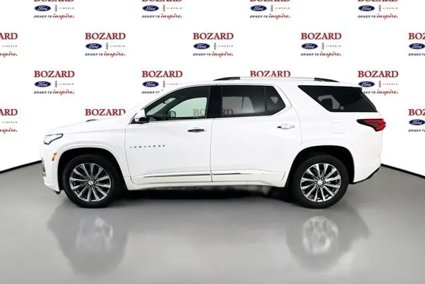 2023 Chevrolet Traverse Premier photo 1