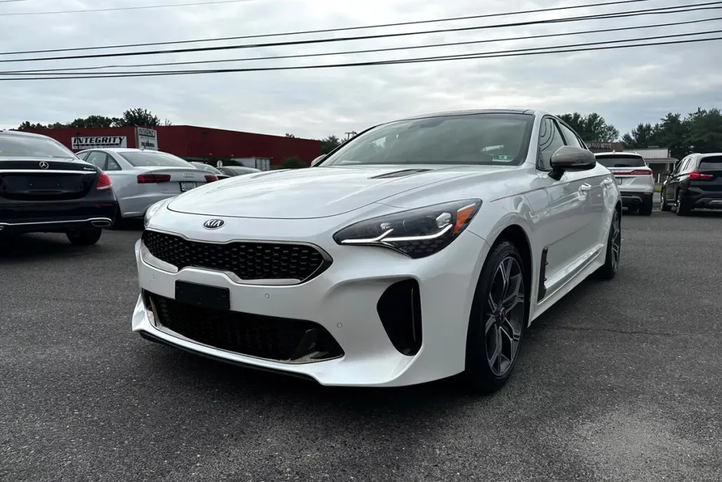 2018 Kia Stinger GT1 photo 1