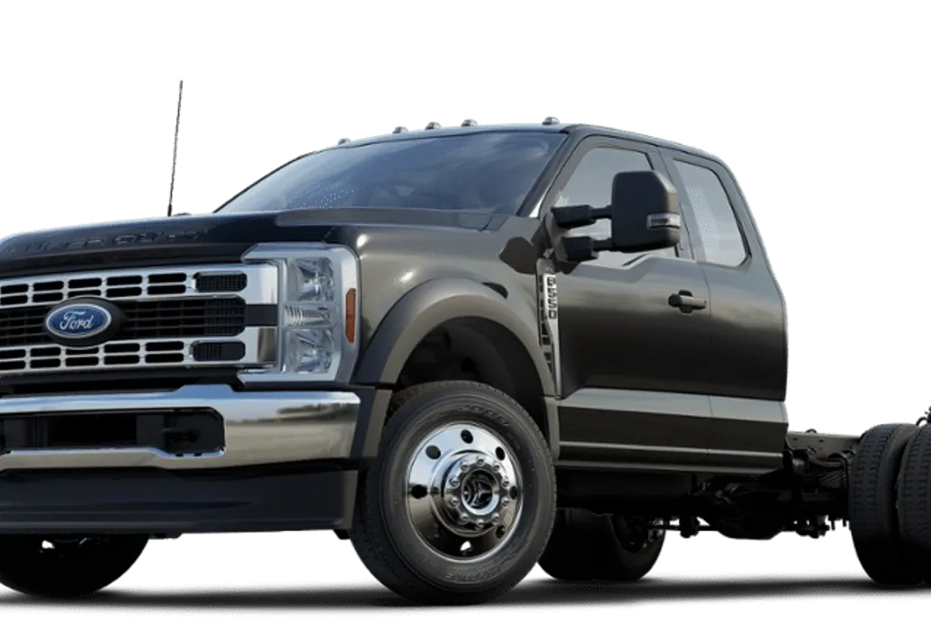 2024 Ford F-550 photo 1