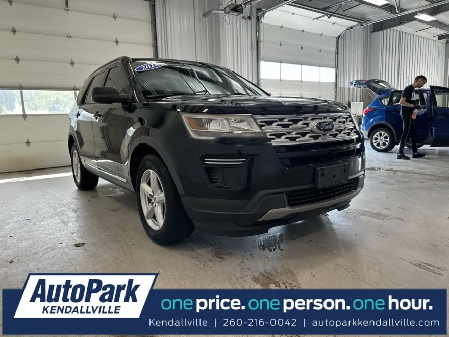 2018 Ford Explorer XLT photo 1