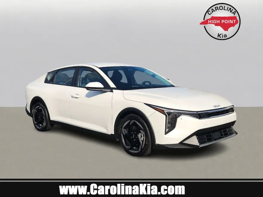 2025 Kia K4 EX photo 1