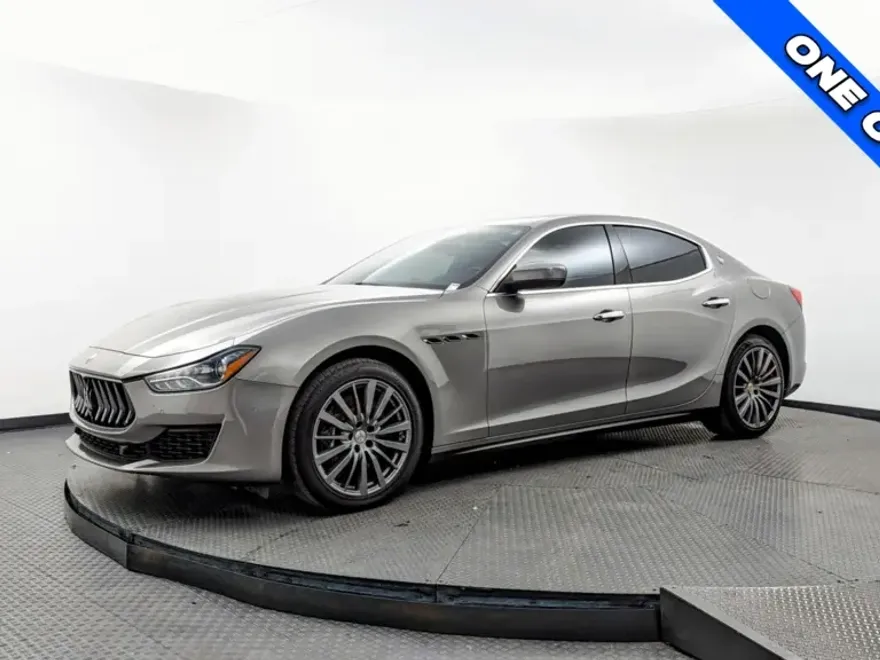 2021 Maserati Ghibli S photo 1