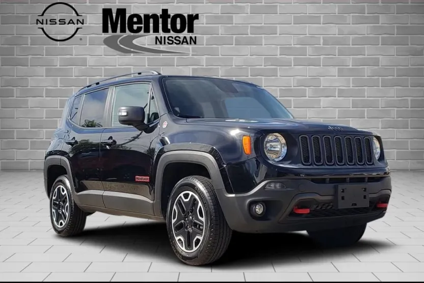 2017 Jeep Renegade Trailhawk photo 1