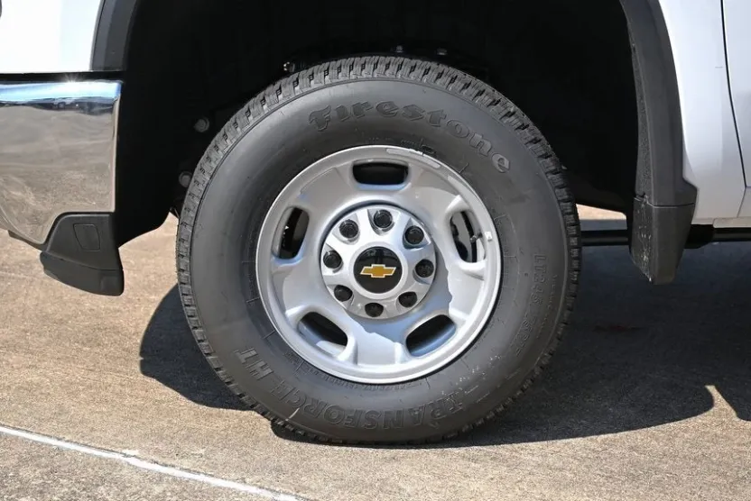 2025 Chevrolet Silverado 2500HD photo 1