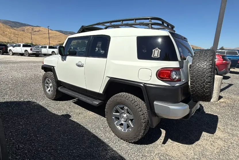 2014 Toyota FJ Cruiser Trail Teams Special Edition photo 1