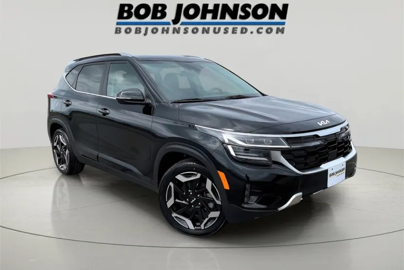 2024 Kia Seltos SX photo 1