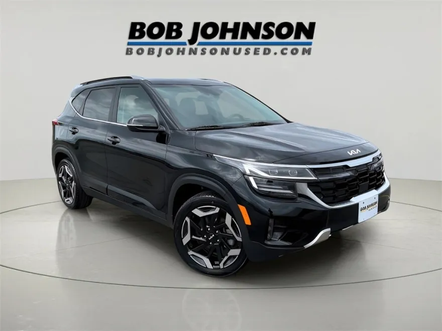 2024 Kia Seltos SX photo 1