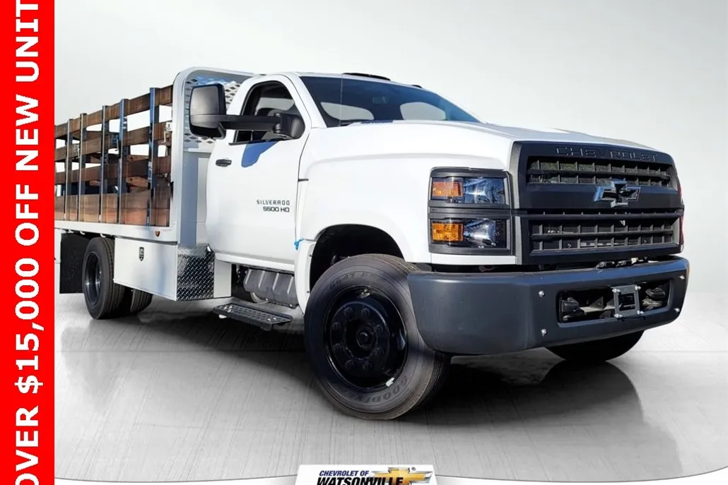 2023 Chevrolet Silverado 5500HD Work Truck photo 1