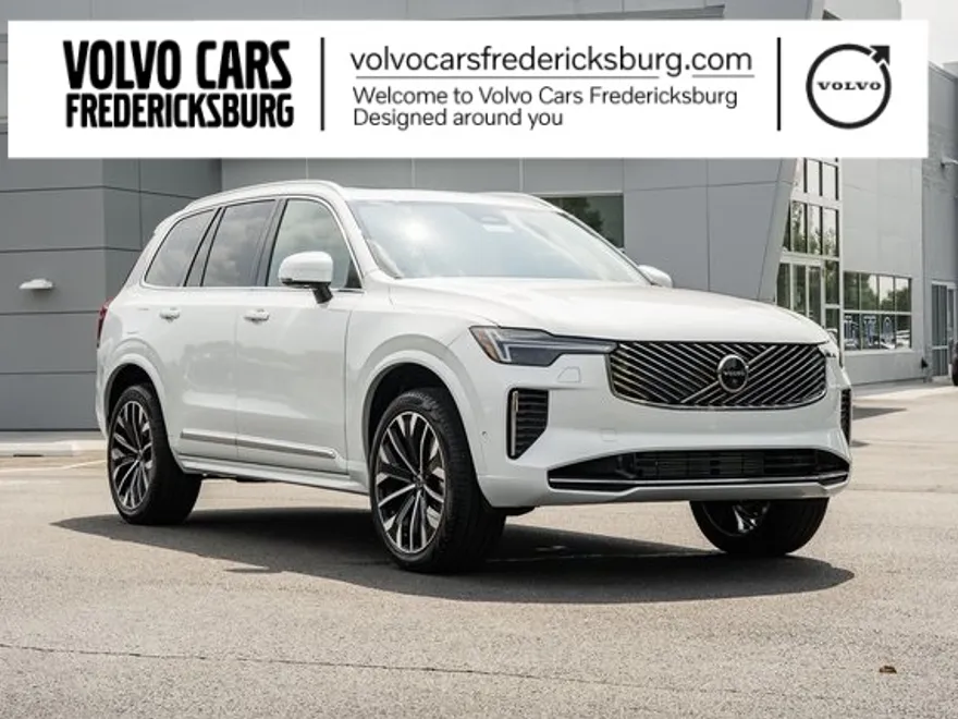 2026 Volvo XC90 T8 Plus photo 1