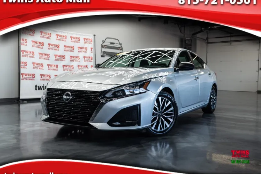 2024 Nissan Altima 2.5 SV photo 1