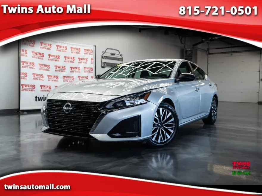 2024 Nissan Altima 2.5 SV photo 1