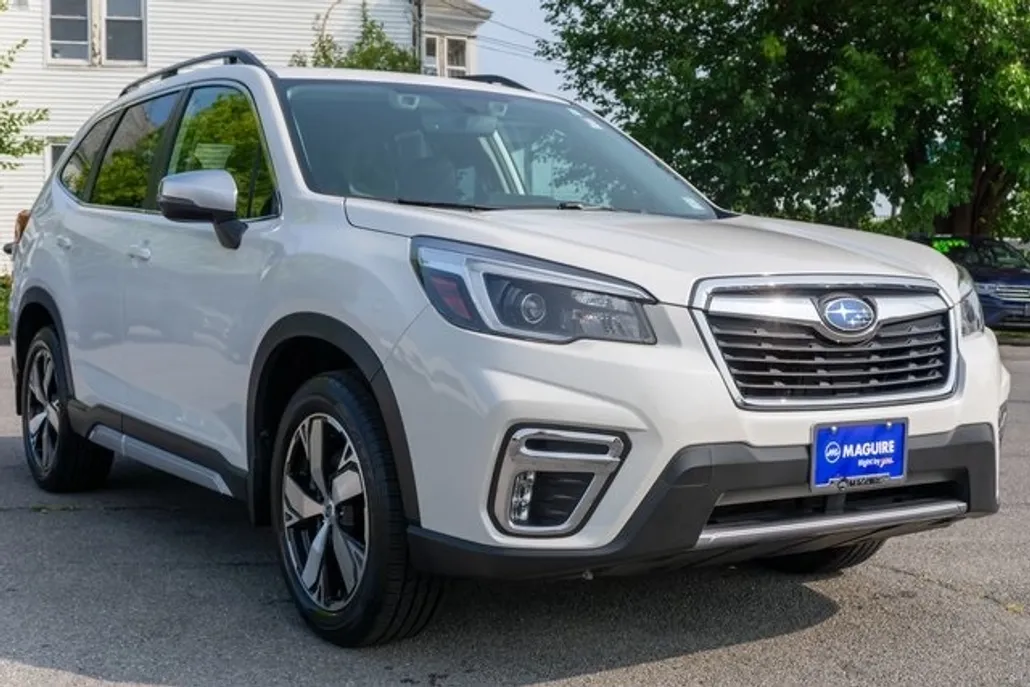 2021 Subaru Forester Touring photo 1