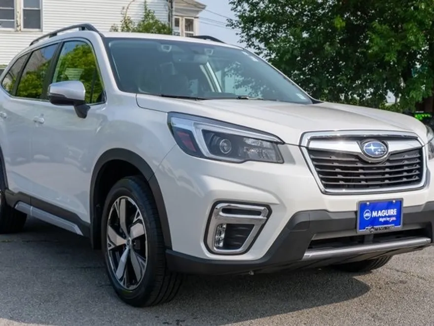 2021 Subaru Forester Touring photo 1