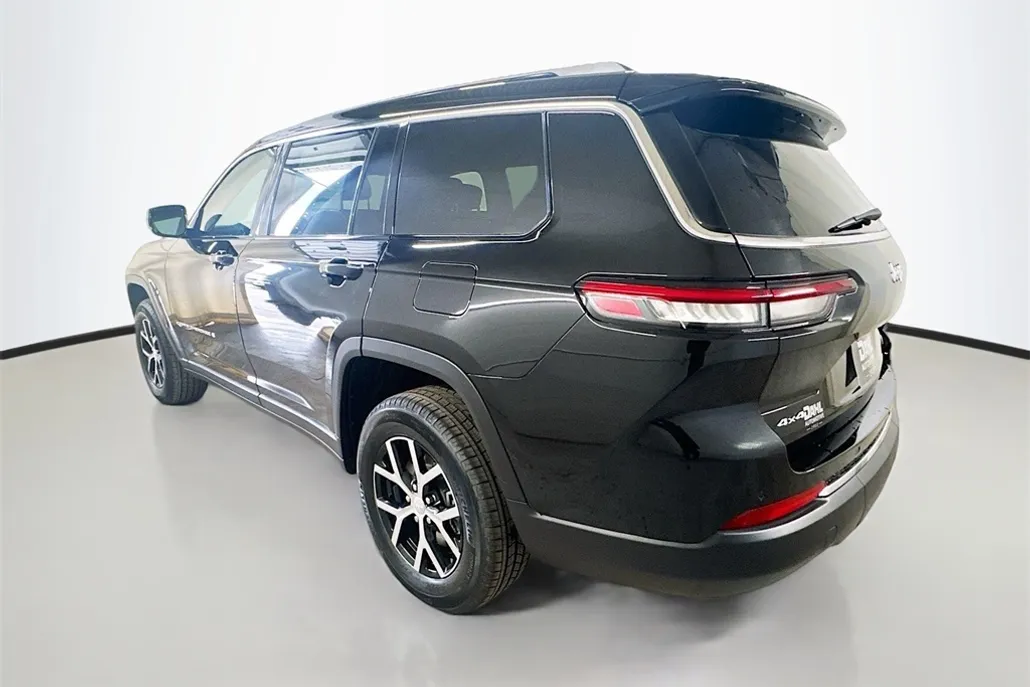 2025 Jeep Grand Cherokee Limited photo 1