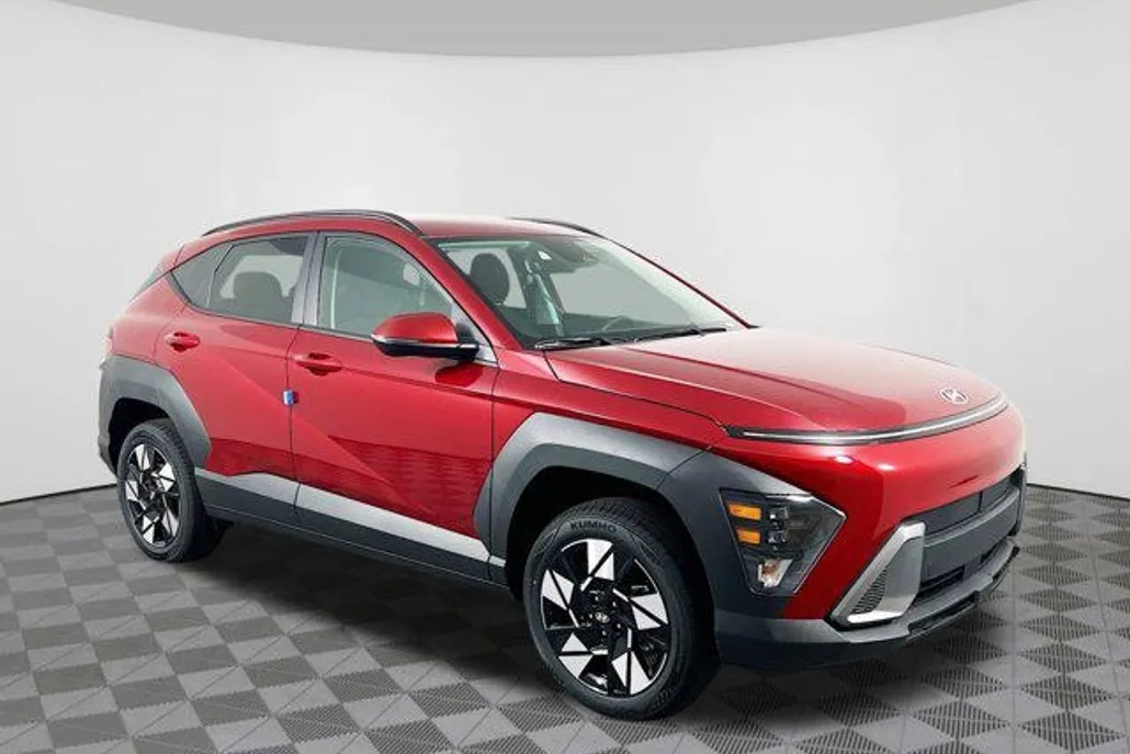 2025 Hyundai Kona SEL photo 1