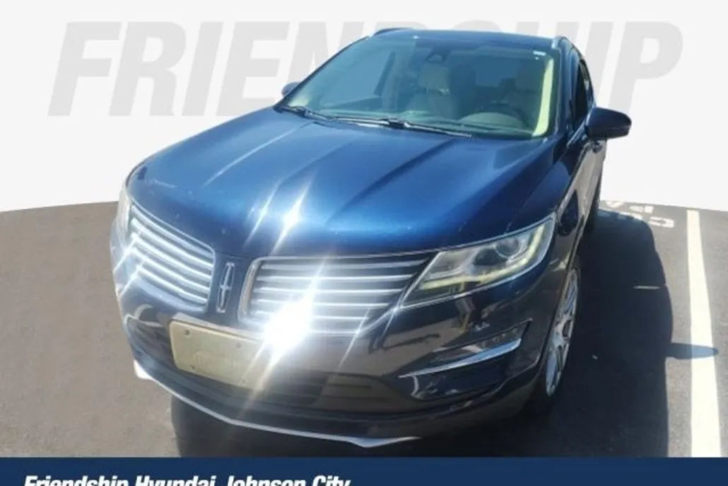 2015 Lincoln MKC Base photo 1