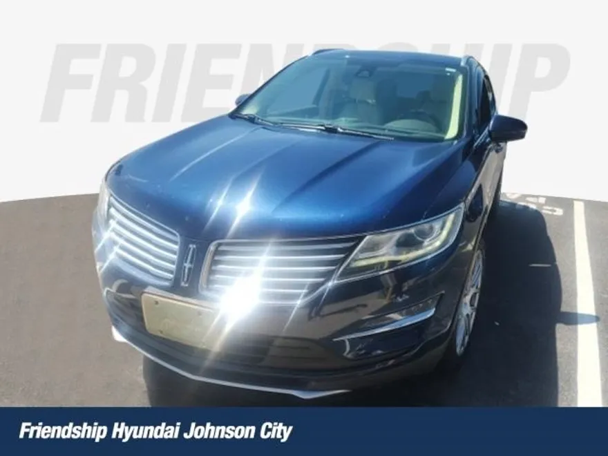 2015 Lincoln MKC Base photo 1