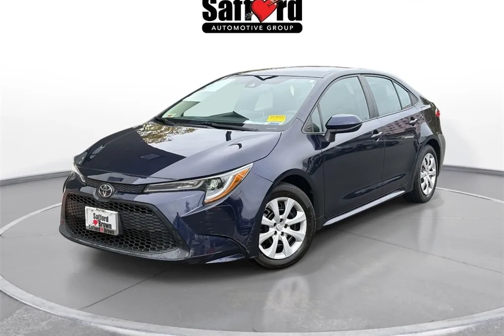 2020 Toyota Corolla LE photo 1
