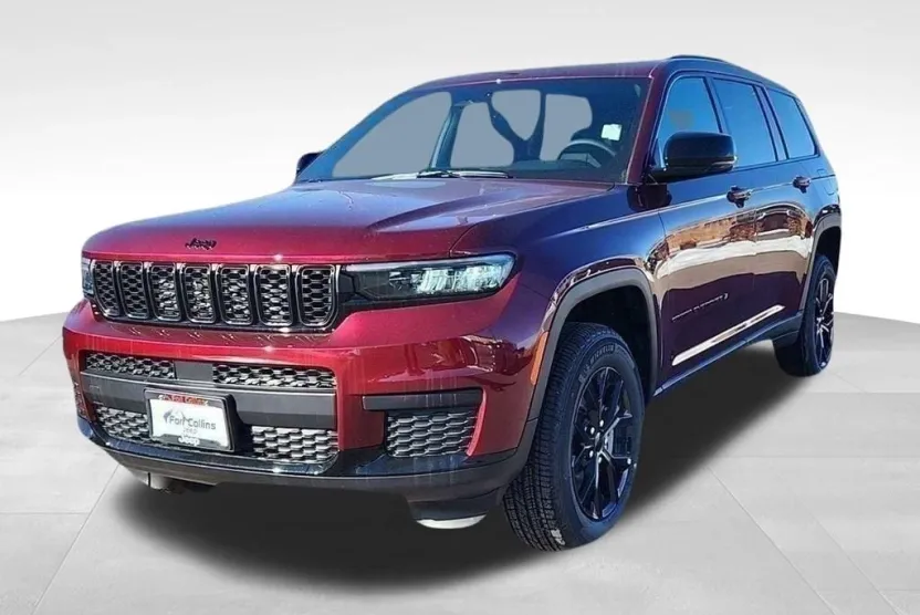 2025 Jeep Grand Cherokee Altitude photo 1