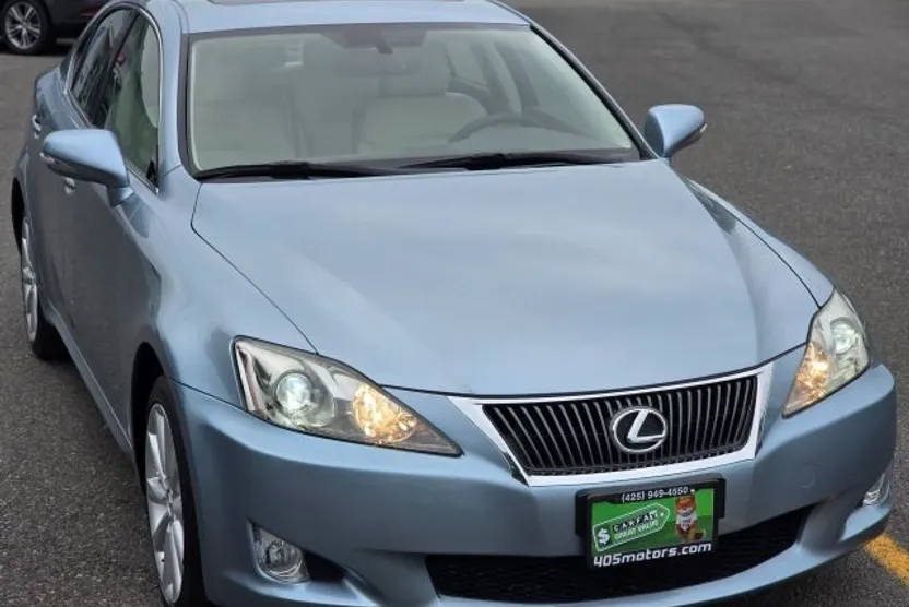 2010 Lexus IS 250 photo 1