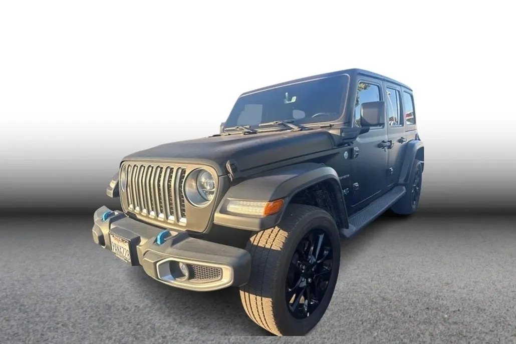 2022 Jeep Wrangler Unlimited Sahara 4xe Sport photo 1