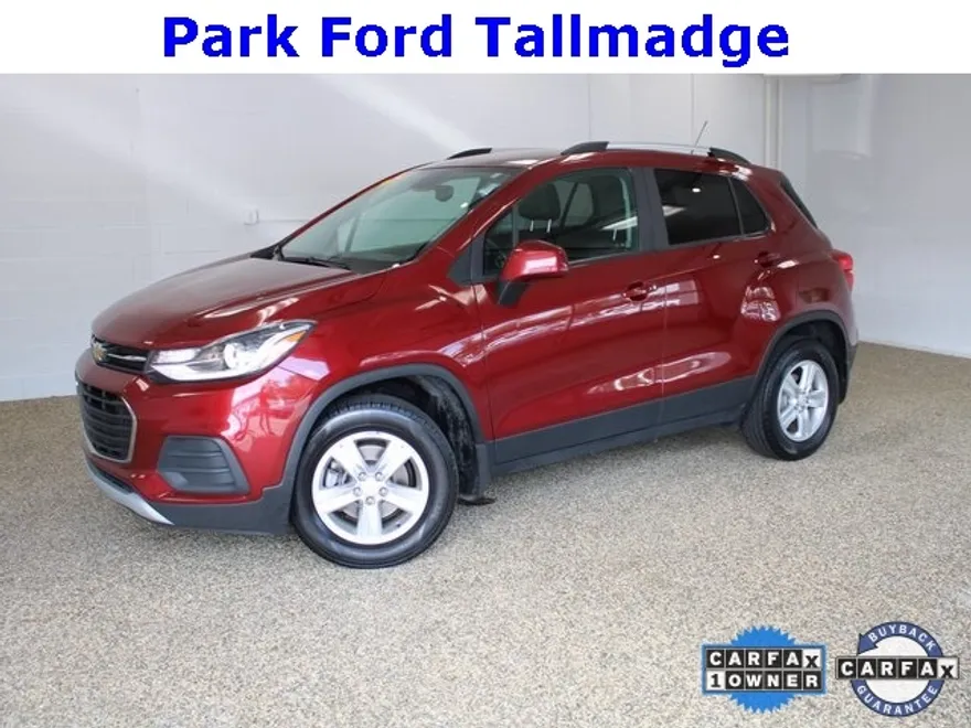 2021 Chevrolet Trax LT photo 1